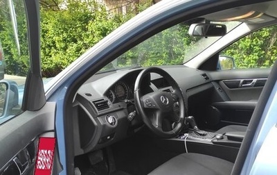 Mercedes-Benz C-Класс, 2010 год, 1 500 000 рублей, 1 фотография