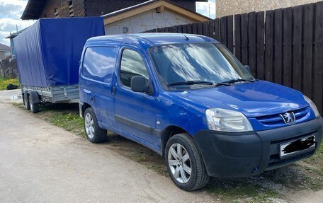 Peugeot Partner II рестайлинг 2, 2007 год, 400 000 рублей, 2 фотография