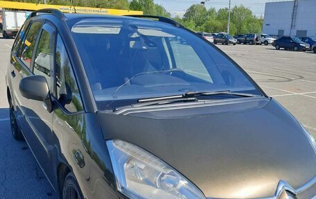 Citroen C4 Picasso II рестайлинг, 2012 год, 600 000 рублей, 3 фотография