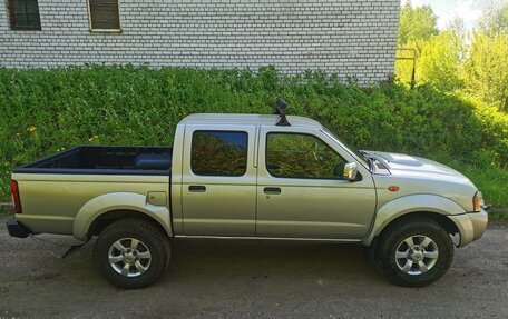 Nissan NP300, 2012 год, 1 100 000 рублей, 8 фотография