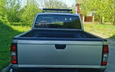 Nissan NP300, 2012 год, 1 100 000 рублей, 6 фотография