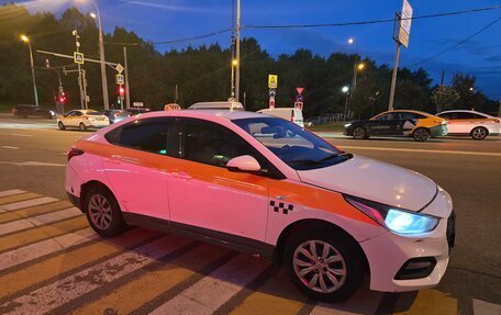 Hyundai Solaris II рестайлинг, 2017 год, 568 252 рублей, 14 фотография
