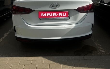 Hyundai Solaris II рестайлинг, 2020 год, 1 300 000 рублей, 3 фотография