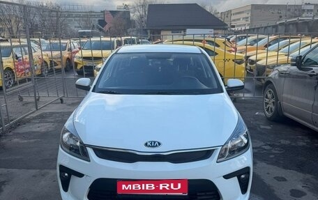 KIA Rio IV, 2018 год, 1 449 000 рублей, 3 фотография