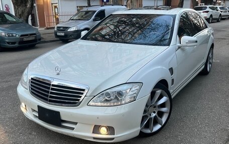 Mercedes-Benz S-Класс, 2007 год, 2 400 000 рублей, 2 фотография
