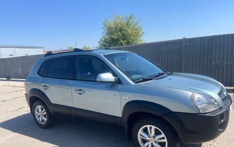 Hyundai Tucson III, 2006 год, 820 000 рублей, 2 фотография
