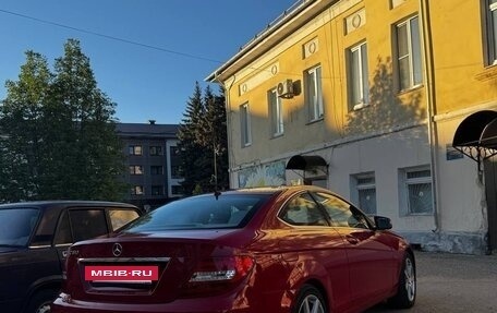 Mercedes-Benz C-Класс, 2012 год, 1 200 000 рублей, 4 фотография