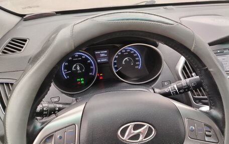 Hyundai ix35 I рестайлинг, 2011 год, 950 000 рублей, 10 фотография