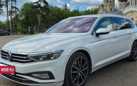 Volkswagen Passat B8 рестайлинг, 2020 год, 3 400 000 рублей, 3 фотография