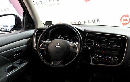 Mitsubishi Outlander III рестайлинг 3, 2013 год, 1 299 000 рублей, 9 фотография
