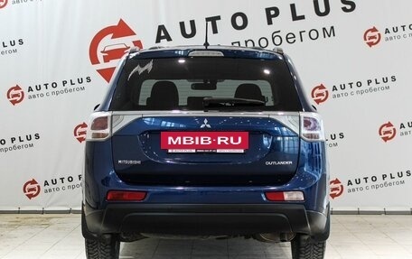 Mitsubishi Outlander III рестайлинг 3, 2013 год, 1 299 000 рублей, 5 фотография