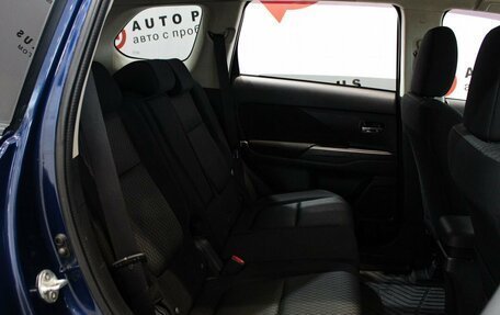 Mitsubishi Outlander III рестайлинг 3, 2013 год, 1 299 000 рублей, 12 фотография