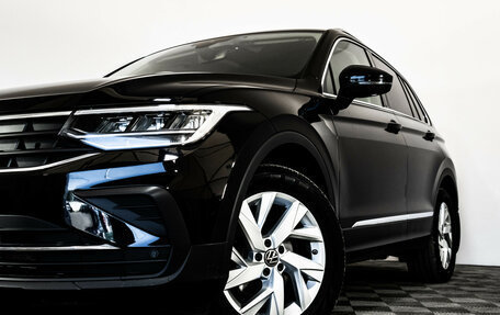 Volkswagen Tiguan II, 2021 год, 2 649 000 рублей, 2 фотография