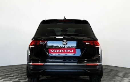 Volkswagen Tiguan II, 2021 год, 2 649 000 рублей, 7 фотография