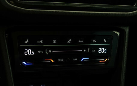Volkswagen Tiguan II, 2021 год, 2 649 000 рублей, 17 фотография
