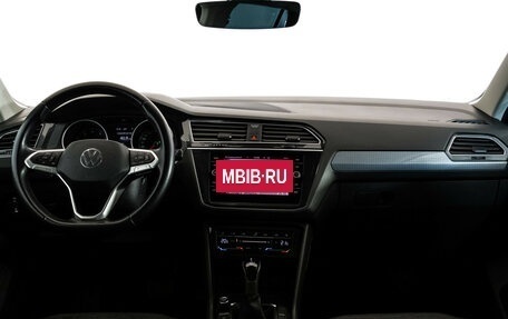 Volkswagen Tiguan II, 2021 год, 2 649 000 рублей, 11 фотография