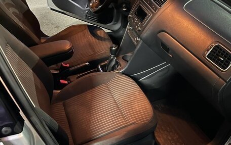 Volkswagen Polo VI (EU Market), 2013 год, 800 000 рублей, 11 фотография