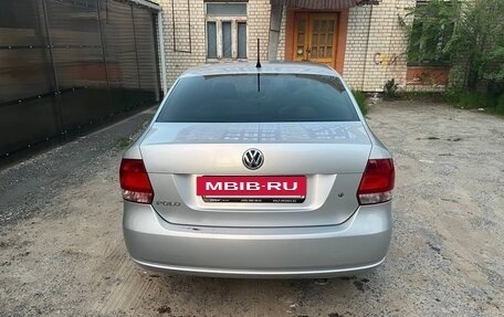Volkswagen Polo VI (EU Market), 2013 год, 800 000 рублей, 4 фотография