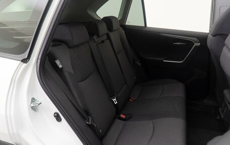 Toyota RAV4, 2021 год, 3 820 000 рублей, 8 фотография