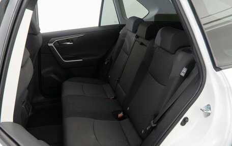 Toyota RAV4, 2021 год, 3 820 000 рублей, 10 фотография