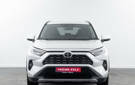Toyota RAV4, 2021 год, 3 820 000 рублей, 3 фотография
