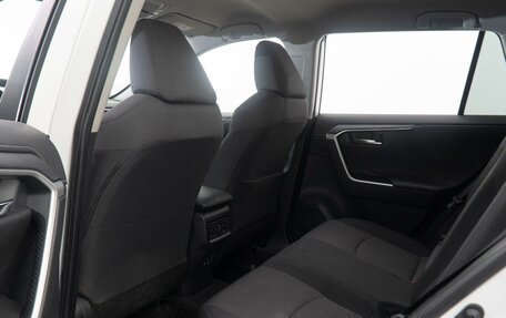 Toyota RAV4, 2021 год, 3 820 000 рублей, 12 фотография