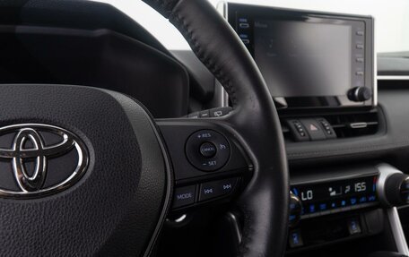Toyota RAV4, 2021 год, 3 820 000 рублей, 19 фотография