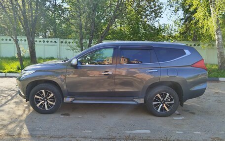 Mitsubishi Pajero Sport III рестайлинг, 2018 год, 2 700 000 рублей, 20 фотография