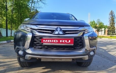 Mitsubishi Pajero Sport III рестайлинг, 2018 год, 2 700 000 рублей, 26 фотография