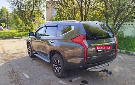 Mitsubishi Pajero Sport III рестайлинг, 2018 год, 2 700 000 рублей, 30 фотография