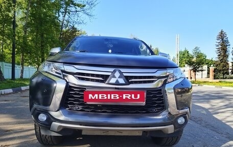 Mitsubishi Pajero Sport III рестайлинг, 2018 год, 2 700 000 рублей, 16 фотография