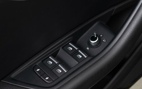 Audi A4, 2017 год, 1 990 000 рублей, 18 фотография