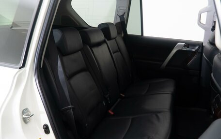 Toyota Land Cruiser Prado 150 рестайлинг 2, 2016 год, 4 150 000 рублей, 7 фотография