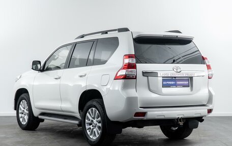 Toyota Land Cruiser Prado 150 рестайлинг 2, 2016 год, 4 150 000 рублей, 2 фотография