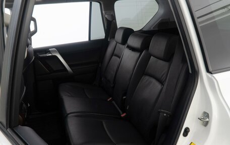 Toyota Land Cruiser Prado 150 рестайлинг 2, 2016 год, 4 150 000 рублей, 9 фотография