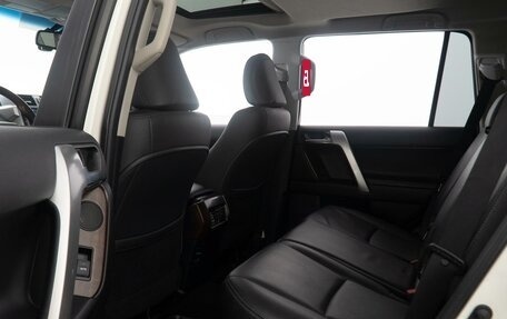 Toyota Land Cruiser Prado 150 рестайлинг 2, 2016 год, 4 150 000 рублей, 11 фотография