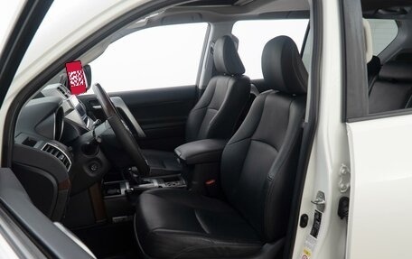 Toyota Land Cruiser Prado 150 рестайлинг 2, 2016 год, 4 150 000 рублей, 10 фотография