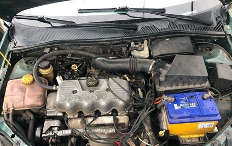 Ford Focus IV, 2001 год, 310 000 рублей, 6 фотография