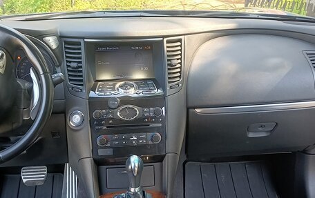 Infiniti FX II, 2013 год, 2 180 000 рублей, 10 фотография