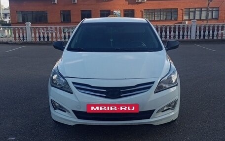 Hyundai Solaris II рестайлинг, 2015 год, 650 000 рублей, 4 фотография