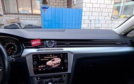 Volkswagen Passat B8 рестайлинг, 2019 год, 2 280 000 рублей, 12 фотография