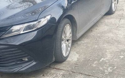 Toyota Camry, 2019 год, 1 900 000 рублей, 1 фотография