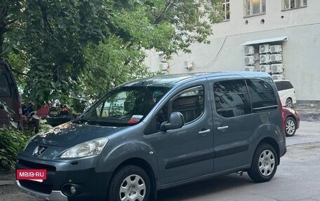Peugeot Partner II рестайлинг 2, 2010 год, 560 000 рублей, 15 фотография