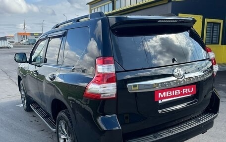 Toyota Land Cruiser Prado 150 рестайлинг 2, 2015 год, 4 500 000 рублей, 6 фотография