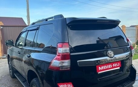 Toyota Land Cruiser Prado 150 рестайлинг 2, 2015 год, 4 500 000 рублей, 8 фотография