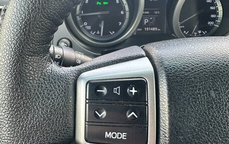 Toyota Land Cruiser Prado 150 рестайлинг 2, 2015 год, 4 500 000 рублей, 17 фотография