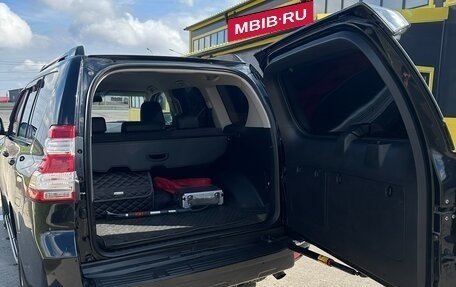 Toyota Land Cruiser Prado 150 рестайлинг 2, 2015 год, 4 500 000 рублей, 23 фотография