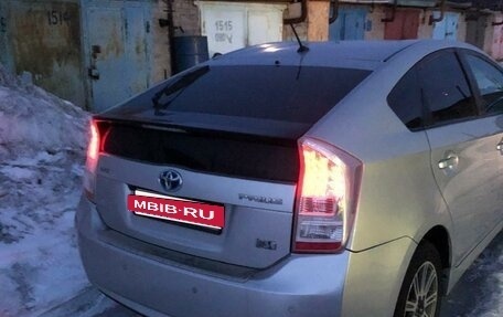 Toyota Prius, 2009 год, 999 000 рублей, 3 фотография