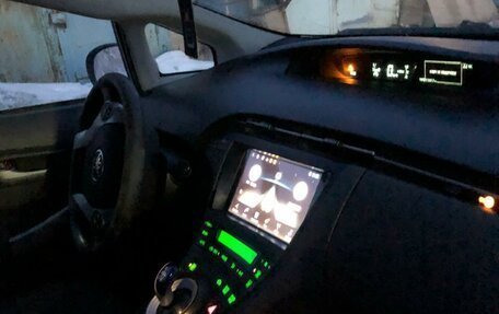 Toyota Prius, 2009 год, 999 000 рублей, 16 фотография