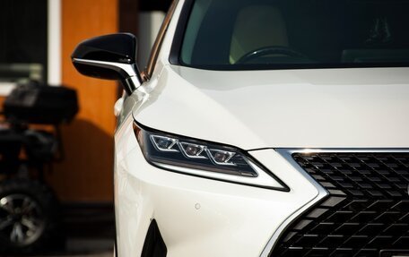 Lexus RX IV рестайлинг, 2021 год, 4 300 000 рублей, 2 фотография